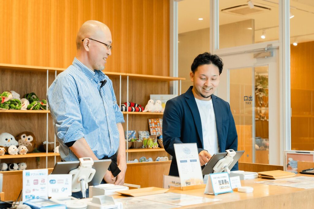 MOFFの働き方：中途採用からエリアマネージャーとして働く男性社員